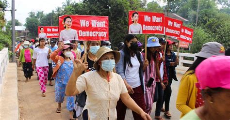 Myanmars generäle haben sich in ein dilemma manövriert. Myanmar: Zahl der Toten steigt auf 510 - "Müllstreik" in ...