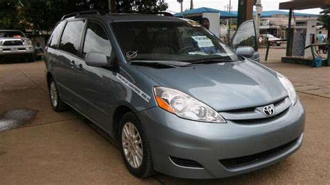 The toyota sienna is a large vehicle with some pretty big blind spots in the rear. Toyota Sienna 2008 XLE Model - Autos - Nigeria