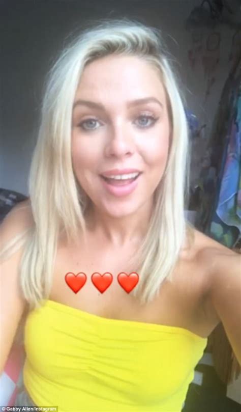 Love Islands Gabby Allen Gets Emotional Discussing Racism Daily Mail