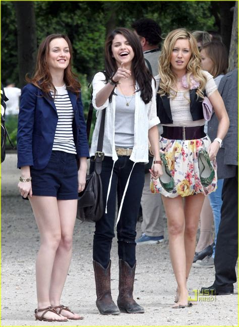 Selena Gomez And Leighton Meester Paris Pals‎ With Katie Cassidy Photo