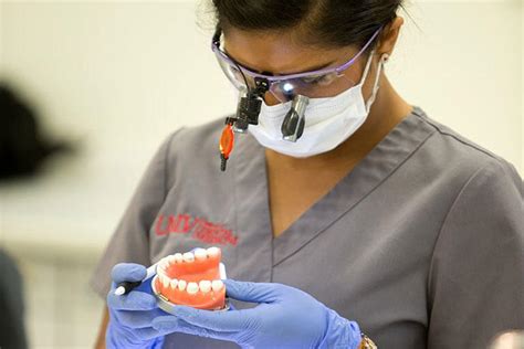 Scholarship Overview School Of Dental Medicine University Of Nevada Las Vegas