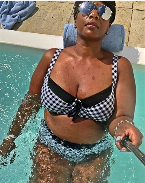 Check Please Deborah Looks Flawless In Our Captain Check Underwire