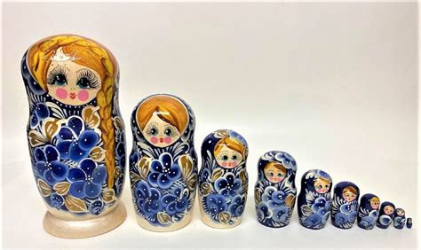 Hand Painted Russian Dolls Matryoshka Babushka Traditional 10 Dolls