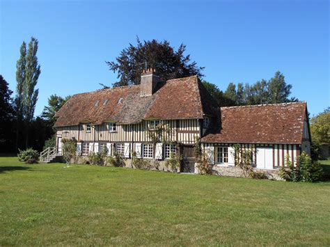 3 chambres · 214 m² mètres carrés. manoir a restaurer calvados