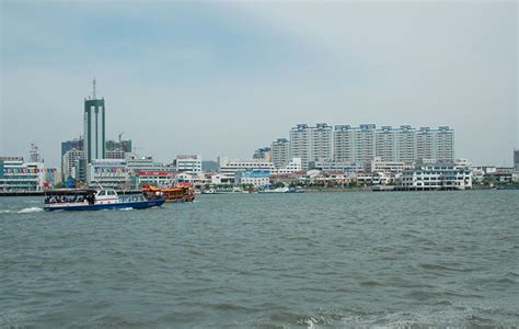 Photo, Image & Picture of The Yalu River Scenery