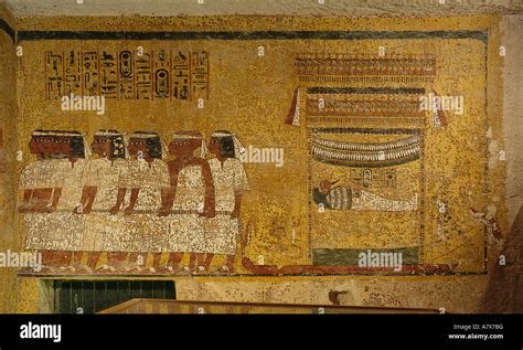 Egypt King Tut Tomb Wall Valley Of The Kings Stock Photo Alamy