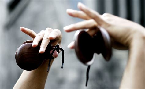 How To Buy Castanets For Flamenco In Seville