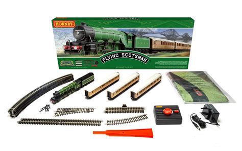 Hornby The Flying Scotsman A Class OO Electric Model Train Set HO