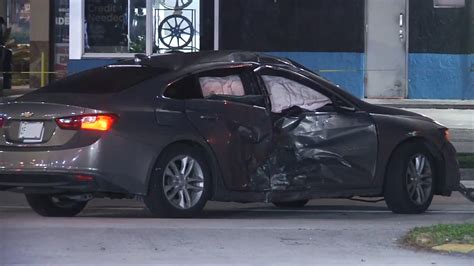 1 Dead After Car Collides With Motorcycle In Nw Miami Dade Wsvn 7news Miami News Weather
