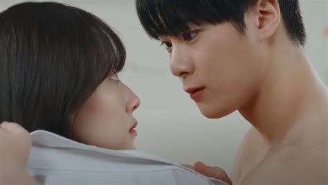 Fans Can T Stop Talking About Astro S Moonbin And Chae Wonbin S Heart Fluttering Scene In The