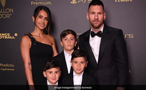 To Win 8th Ballon Dor Award In Paris Lionel Messi Wife Antonela