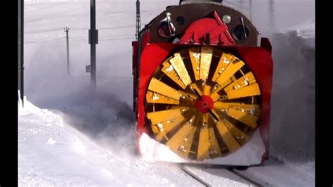 Snow Plowing Trainfart Dampfschneeschleuder Und Krokodil Zug Train