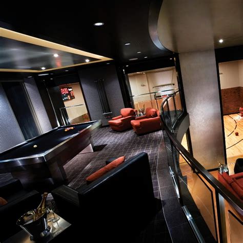 You Must Book One Of These 7 Absurd Vegas Suites For Your Next Bachelor Party Vegas Suites