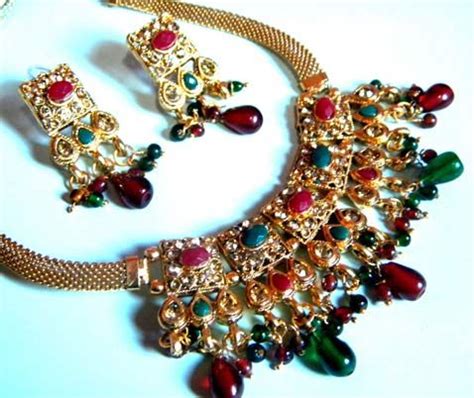 Indian wedding jewelry indian jewelry bridal jewelry gold jewelry jewelery diamond jewelry gold necklace indian bridal statement jewelry. East Indian Jewelry (met afbeeldingen)