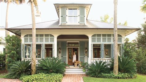 See more ideas about southern homes, house exterior, beautiful homes. How to Pick the Right Exterior Paint Colors - Southern Living