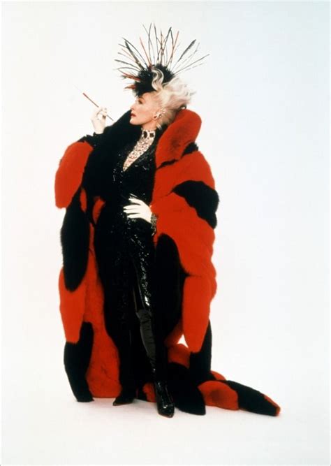 Glenn Closes Costumes From 101 Dalmatians Cruella Costume Cruella Deville Costume Cruella