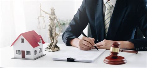 What Does A Real Estate Lawyer Do