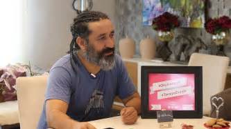 2 nisan 1967'de i̇stanbul'da doğmuştur. Ali Koç ile Okul Tercihi Sohbeti - YouTube