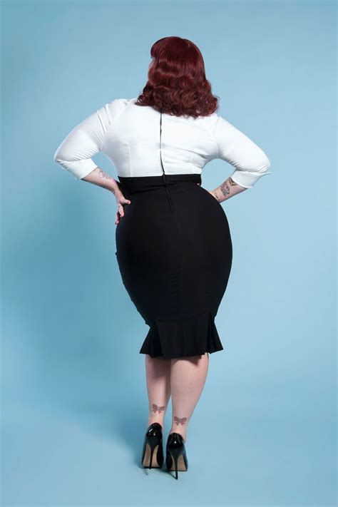 Pinup Couture Plus Size Vintage Lauren Dress In White And Black Pinup