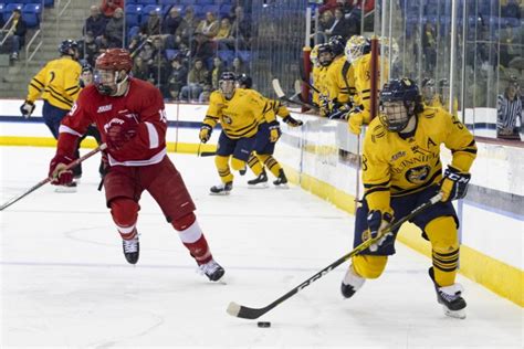 Quinnipiac Mens Ice Hockey Shuts Out No 1 Cornell At Home The