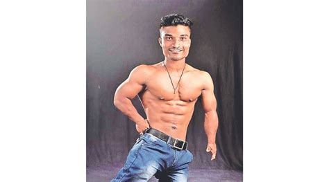 Meet Pratik Mohite Worlds Shortest Competitive Bodybuilder Pune News