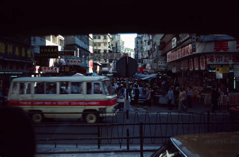 30 Interesting Color Photographs Capture Street Scenes Of Hong Kong In