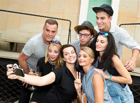 Tvoje tvář má známý hlas je česká verze pěvecké reality show založená na formátu pořadu your face sounds familiar, který vychází ze španělského originálu tu cara me suena. Kdy bude tvoje tvář má známý hlas