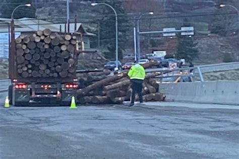 Logs Spill Onto Highway 97 Closing Glenrosa Overpass Kelowna Capital News