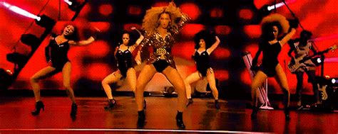 Beyoncé Iconic Dances Part Six Crazy In Love Beyonce Beyoncé Giselle Knowles Beyoncé