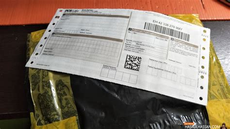 Peniaga online yang menggunakan perkhidmatan pos laju untuk membuat penghantaran barang kepada pelanggan pastinya ingin mengetahui tarikh akhir pengeposan agar barang dapat diterima kepada pelanggan sebelum hari raya. Jangan Buang Pembalut Bungkusan Poslaju