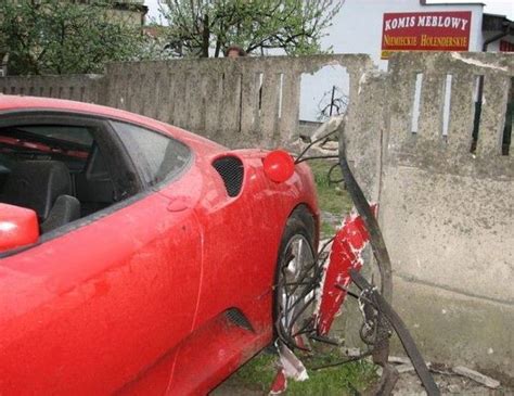 Another Crashed Ferrari 19 Pics