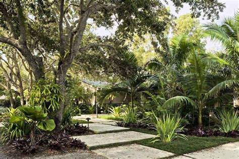 Make Your Garden Tropical With These Tropical Garden Design Ideas