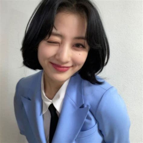 Jihyo Twice Jihyo Soft Blur Icon Soft Blur Icon Kpop Icon Kpop Aesthetic Blue Aesthetic