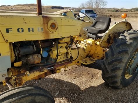 1973 Ford 3400 Industrial Tractor Sioux Falls Equipment Auction K Bid