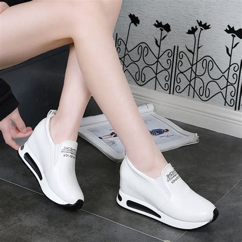 2019 Women Creepers Autumn Increasing Height Shoes Casual Slip On Moccasins Platform Wedge Heel