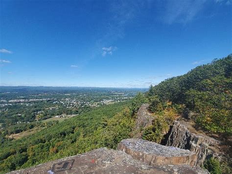 Mount Tom State Reservation Holyoke All You Need To Know Before You