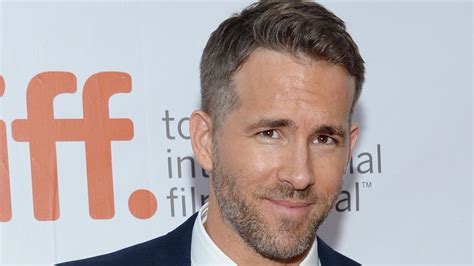 In a wednesday new york times profile, the deadpool actor opened up about his struggles with anxiety. Ryan Reynolds' Lieblings-Workout: Wandern mit dem Töchterchen