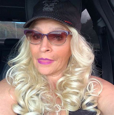 Beth Chapman Back At Home After Hospitalization Amid Cancer Battle Us