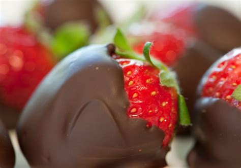 What to eat and what to avoid. Diabetic Connect | Diabetic friendly desserts, Food ...
