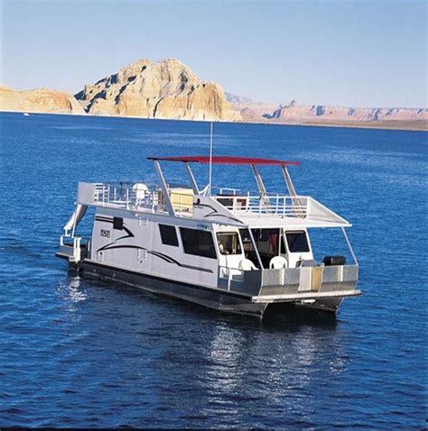 Our houseboats reserve quickly, so don't miss your opportunity to reserve one of these beauties today. 46-foot Voyager Class Houseboat