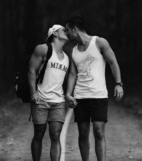 Parejas Goals Tumblr Tumblr Gay Man Man Men Kissing Gay Aesthetic Lgbt Love Same Sex
