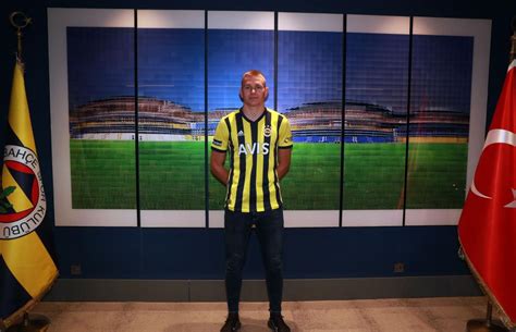 In the game fifa 21 his overall rating is 63. Attila Szalai: 'Fenerbahçe'de her şey fantastik' - Sporx ...