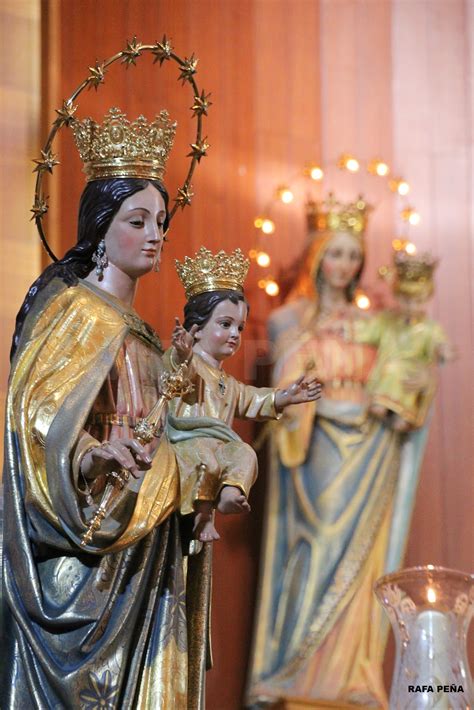 En Im Genes El Altar De La Novena A Mar A Auxiliadora