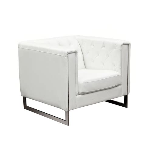 Its iconic butterfly design will suit any setting. White Leather Accent Chair - Trailer Events