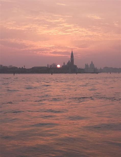 Sunset In Venice Il Tramonto Di Venezia Sull Isola Di San Giorgio San Giorgio Tramonti Venezia
