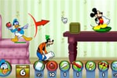 Mickey And Friends In Pillow Fight Online Game Play For Free Starbie Co Uk