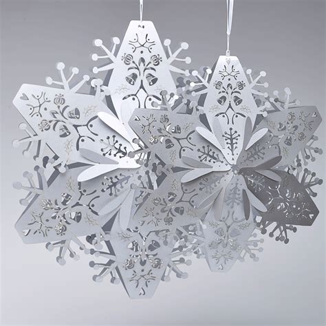 Easy diy large outdoor snowflake christmas decorations. Stardream Silver Large 3D Snowflakes