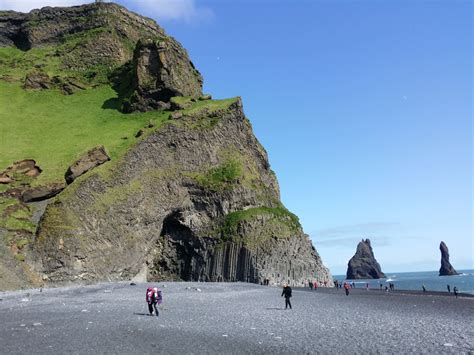 Reynisfjara Beach Reynisfjall Mountain And Reynisdrangar Sea Stacks