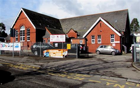 Radyr Primary School Cardiff © Jaggery Geograph Britain And Ireland