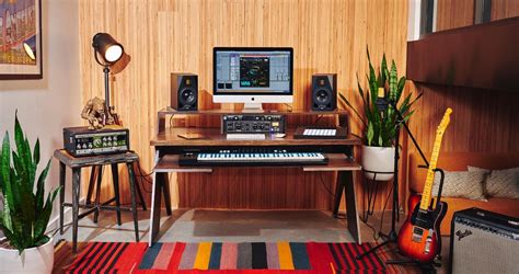Finally! A Desk Made For Electronic Music Producers Like You | Telekom ...